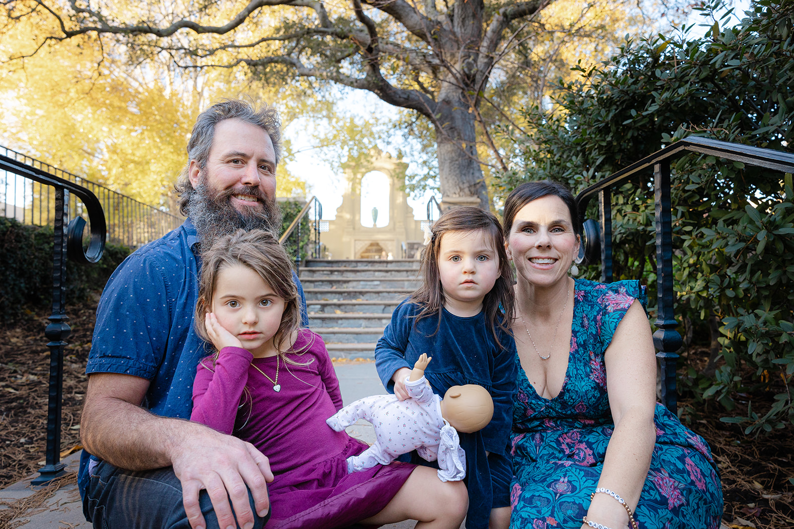 Fall family photos at Piedmont Park in the East Bay of California 