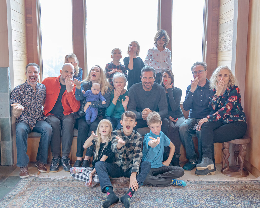 Indoor extended family photoshoot in West California Marin County